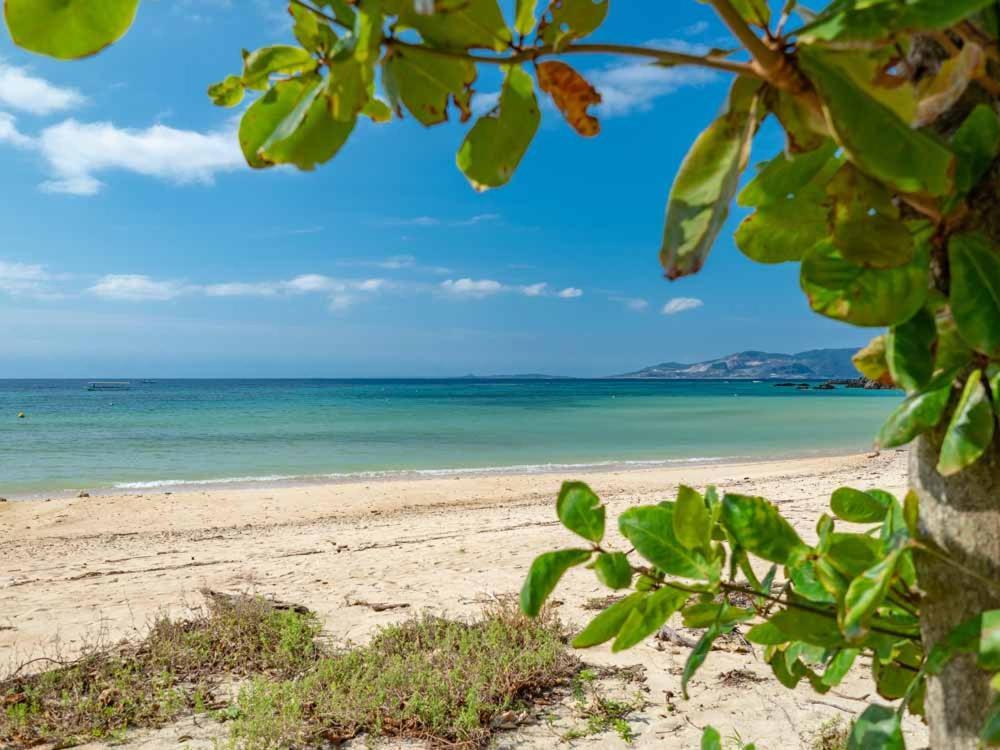 Beach Resort Hotel Kalakaua Onna Dış mekan fotoğraf